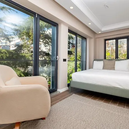 Bosphorus View With 2 Bedrooms Apartment Istanbul